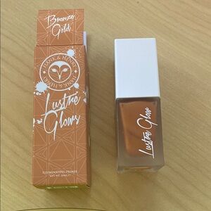 Hank & Henry’s Lustre Glows Illuminating Primer - Bronze Gold
